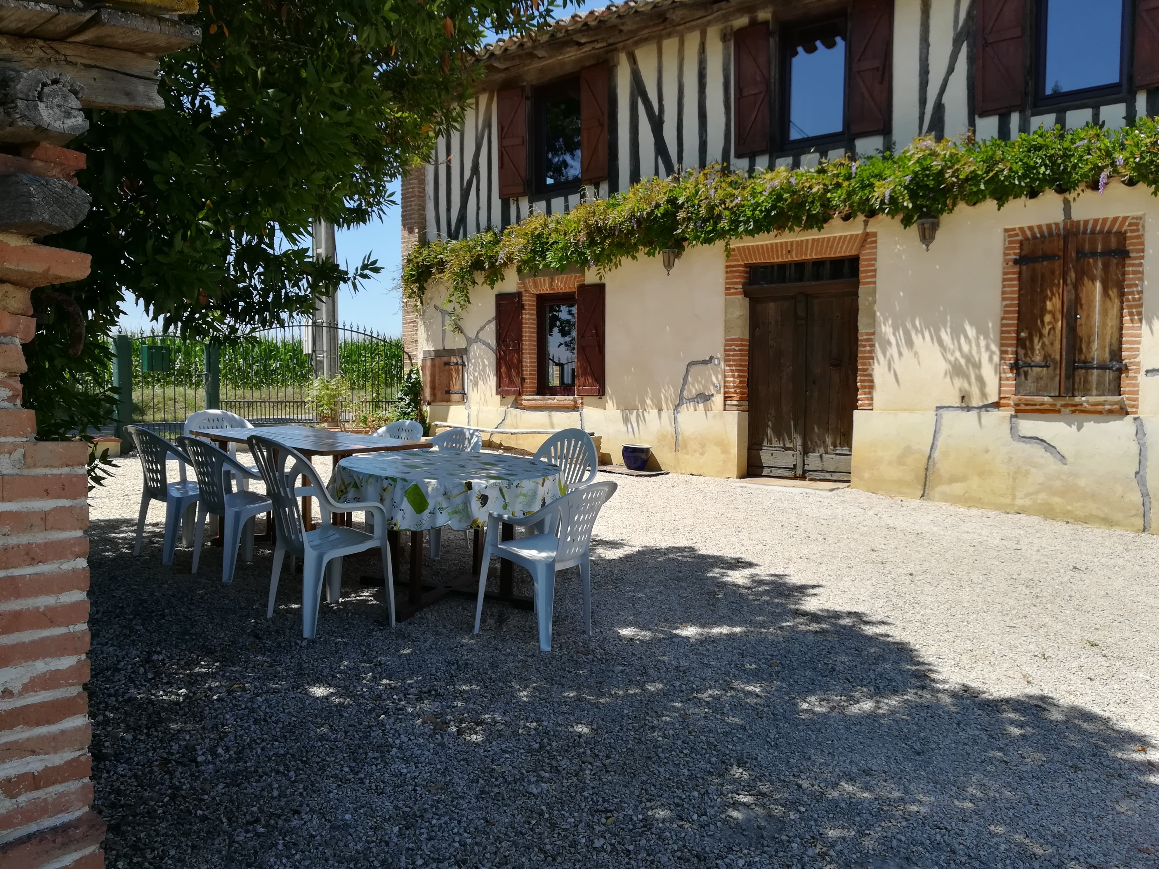 Piscine et meubles de jardin